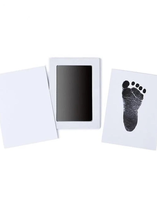 Load image into Gallery viewer, DIY Newborn Baby Footprints and Handprint Ink Pads Kits Photo Frame Toddlers Souvenir Accessories Safe Baby Shower Infants Gift
